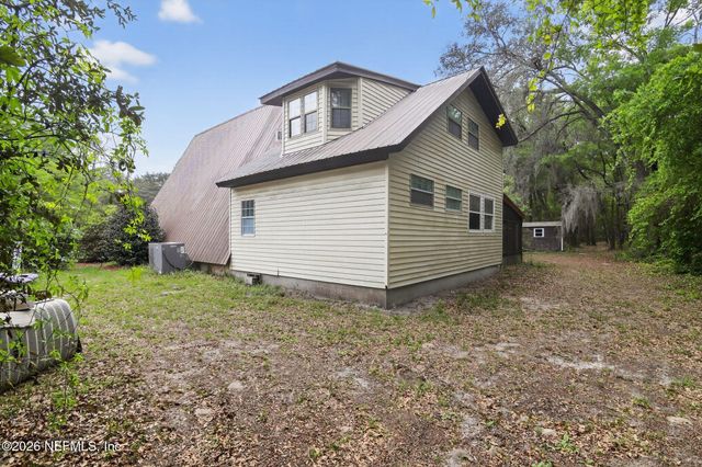 509 KENNEDY Avenue, Interlachen, FL 32148