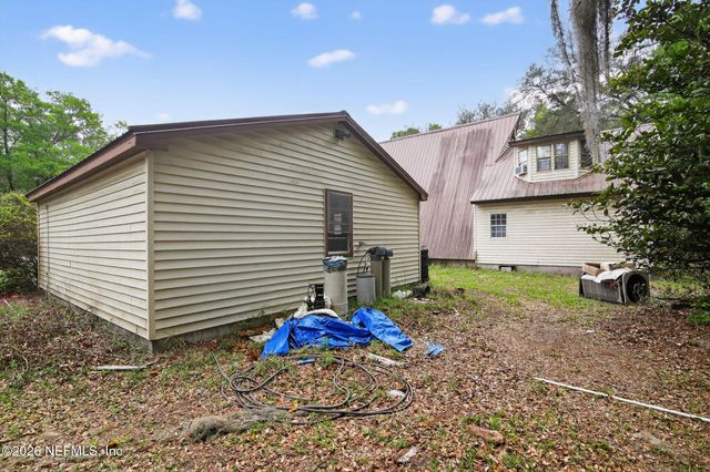 509 KENNEDY Avenue, Interlachen, FL 32148