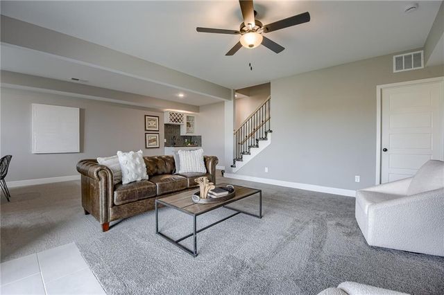 20524 Newcastle Street, Spring Hill, KS 66083