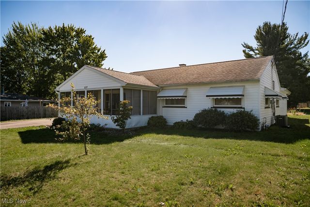 5109 W Elmwood Avenue, Austintown, OH 44515