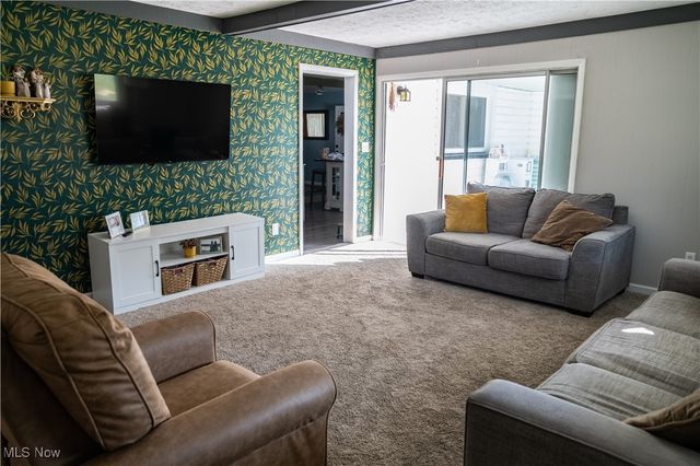 5109 W Elmwood Avenue, Austintown, OH 44515