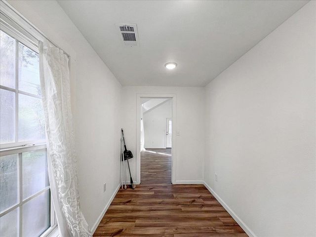 4801 Woodcastle Drive, Chandler, TX 75758