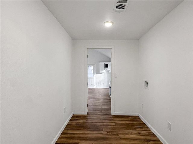 4801 Woodcastle Drive, Chandler, TX 75758