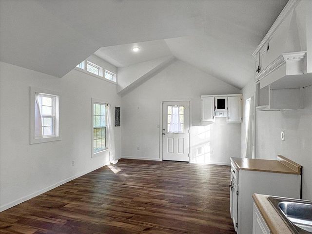 4801 Woodcastle Drive, Chandler, TX 75758