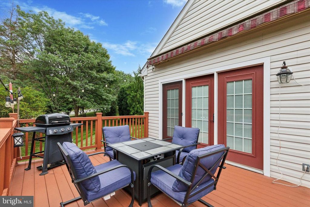 10 PADDINGTON TER, Royersford, PA 19468