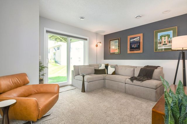 7378 Windsor Drive N, Shakopee, MN 55379