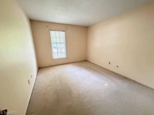 1870 Lantana Drive, Winston-salem, NC 27127