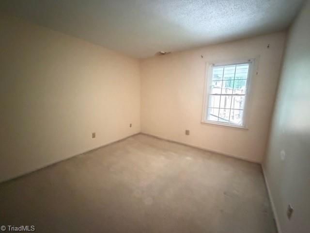 1870 Lantana Drive, Winston-salem, NC 27127