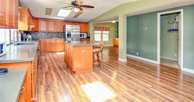 37848 MAYWOOD BAY DRIVE, Leesburg, FL 34788
