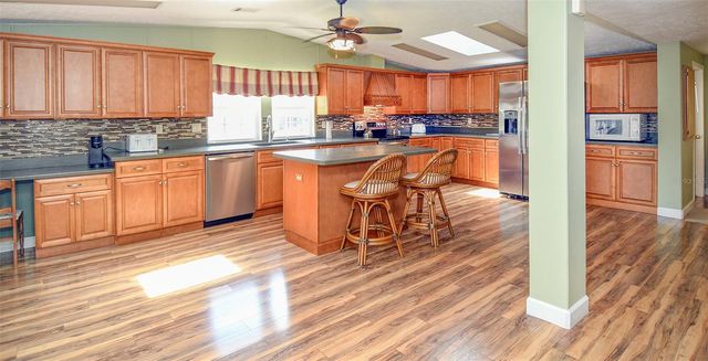 37848 MAYWOOD BAY DRIVE, Leesburg, FL 34788