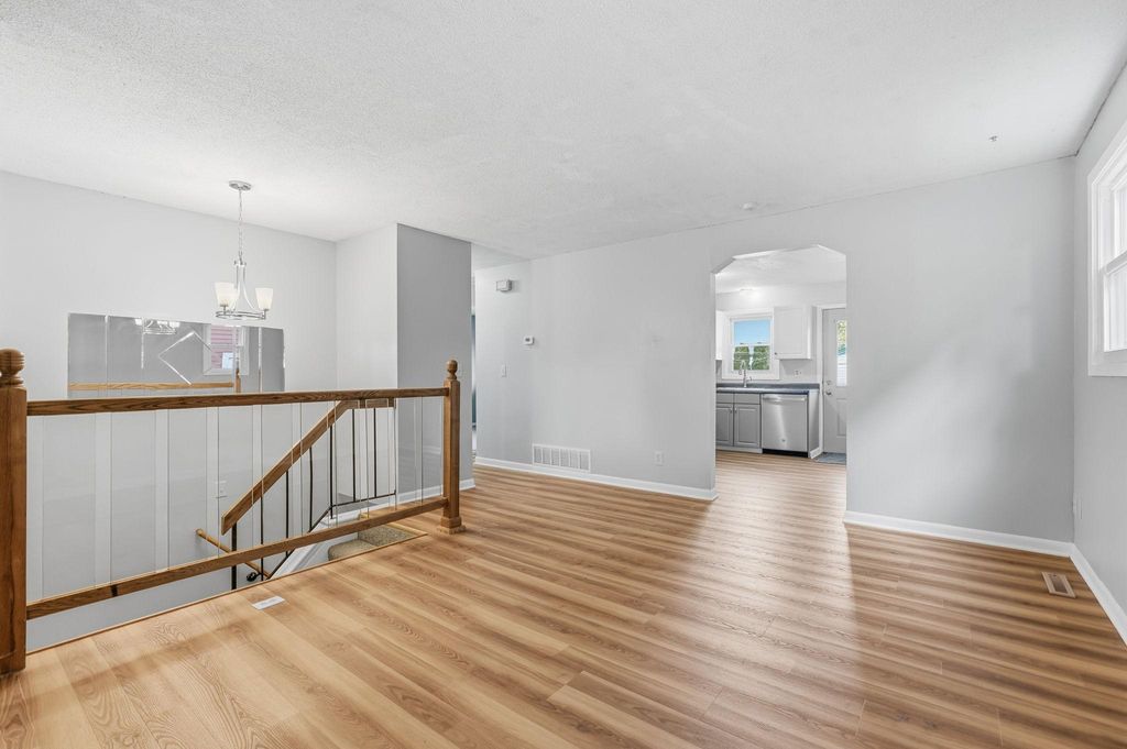 1741 Ames Place, Saint Paul, MN 55106 — photo 5