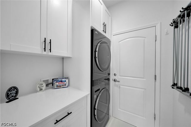 2627 NW 11th ST, Cape Coral, FL 33993