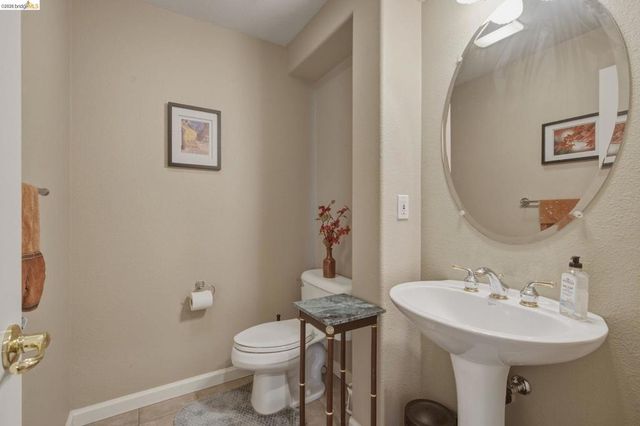 171 E Country Club Dr, Brentwood, CA 94513