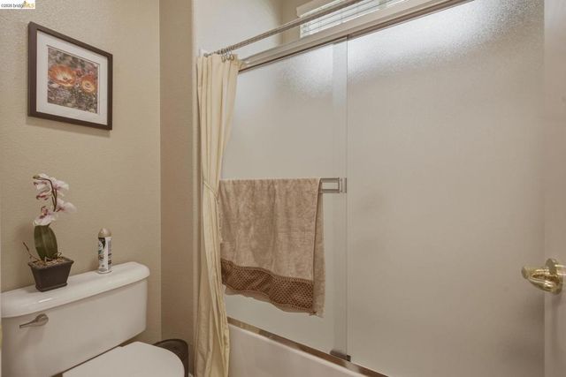 171 E Country Club Dr, Brentwood, CA 94513