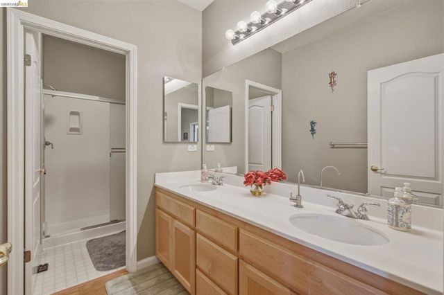 171 E Country Club Dr, Brentwood, CA 94513