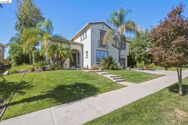 171 E Country Club Dr, Brentwood, CA 94513