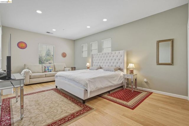 171 E Country Club Dr, Brentwood, CA 94513