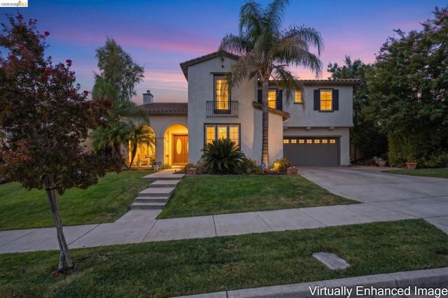 171 E Country Club Dr, Brentwood, CA 94513