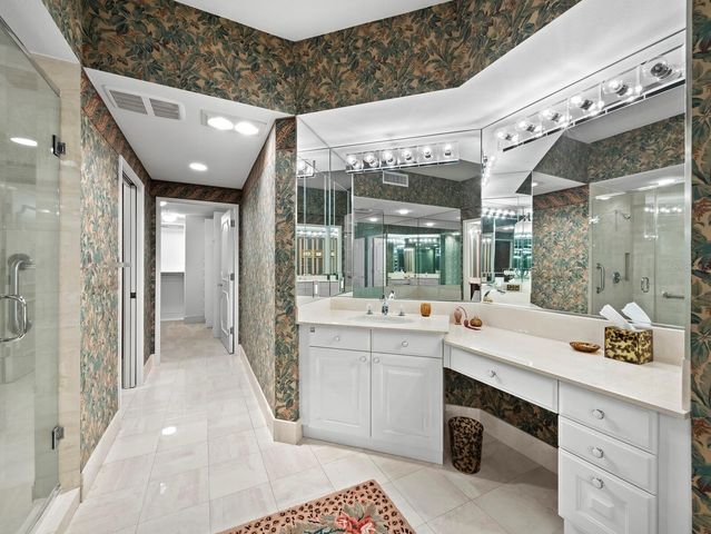 3040 GRAND BAY BOULEVARD 232, Longboat Key, FL 34228