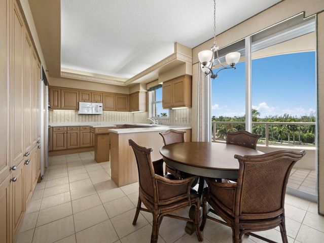 3040 GRAND BAY BOULEVARD 232, Longboat Key, FL 34228