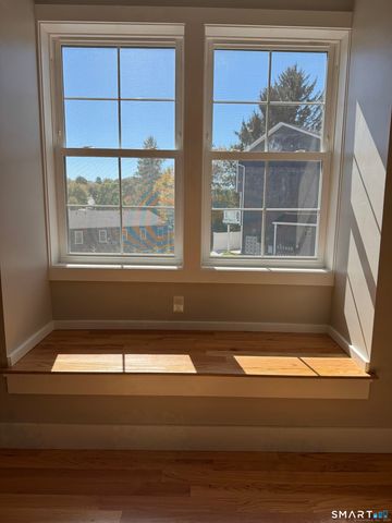 243 Echo Lake Road B9, Watertown, CT 06795