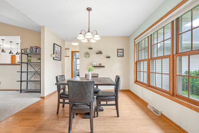 2837 Willard LANE, Waukesha, WI 53188