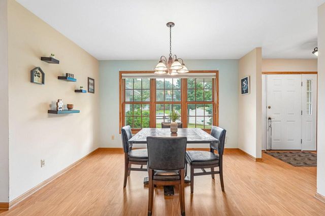 2837 Willard LANE, Waukesha, WI 53188