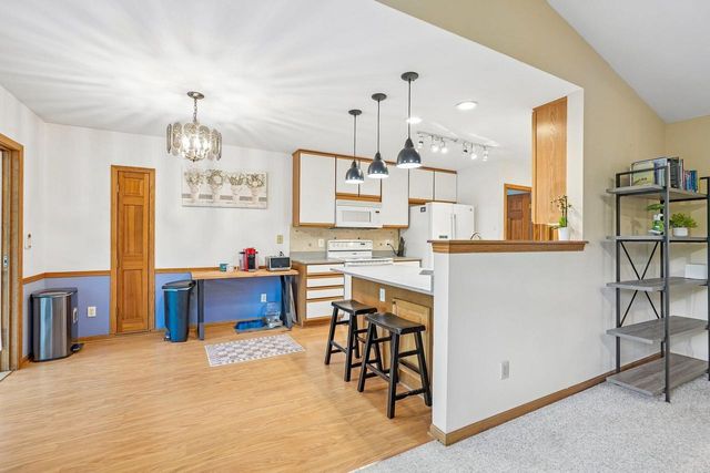 2837 Willard LANE, Waukesha, WI 53188