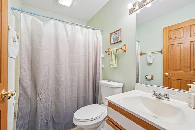 2837 Willard LANE, Waukesha, WI 53188