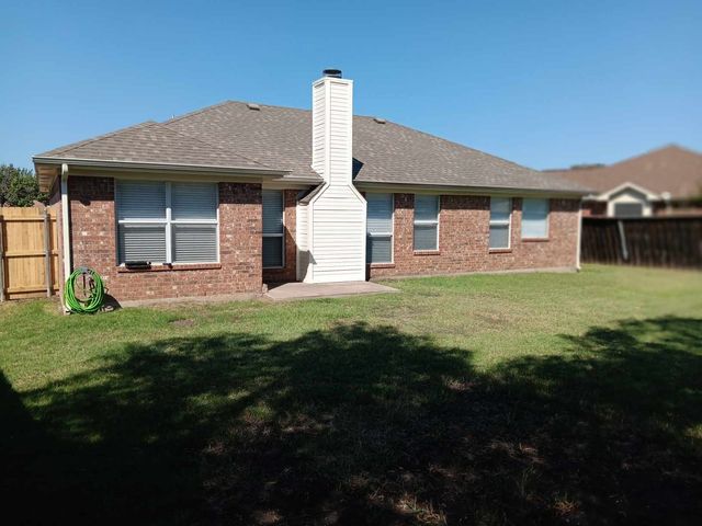 532 Brandy Court, Saginaw, TX 76179