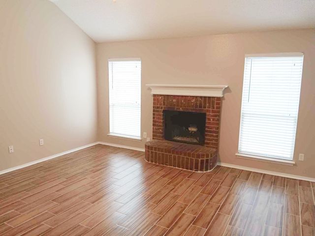 532 Brandy Court, Saginaw, TX 76179