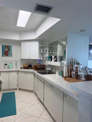 3111 N Ocean Dr 1611, Hollywood, FL 33019