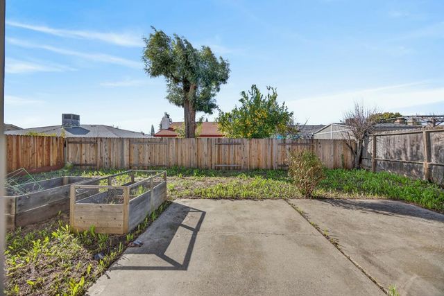 7019 Forbs Way, Citrus Heights, CA 95610