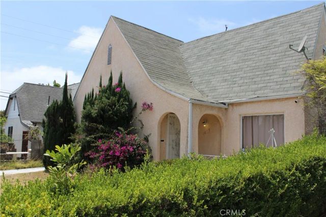 1657 S Fairfax, Los Angeles, CA 90019