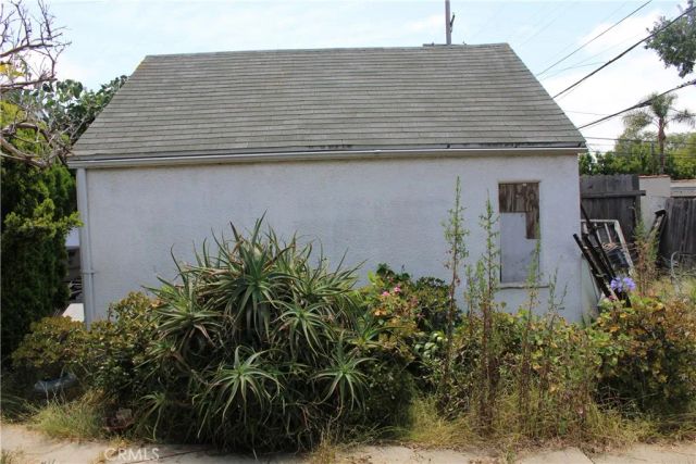 1657 S Fairfax, Los Angeles, CA 90019
