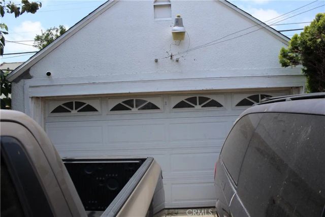 1657 S Fairfax, Los Angeles, CA 90019