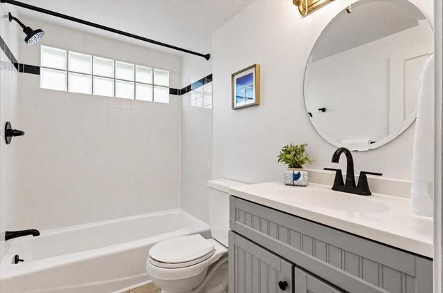 39 Gerard Rd, Norwell, MA 02061