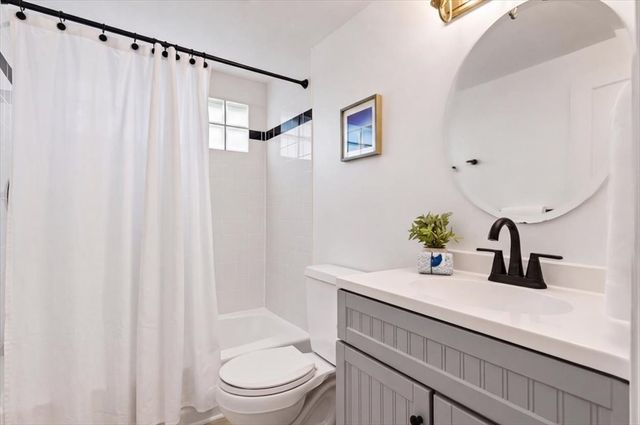 39 Gerard Rd, Norwell, MA 02061