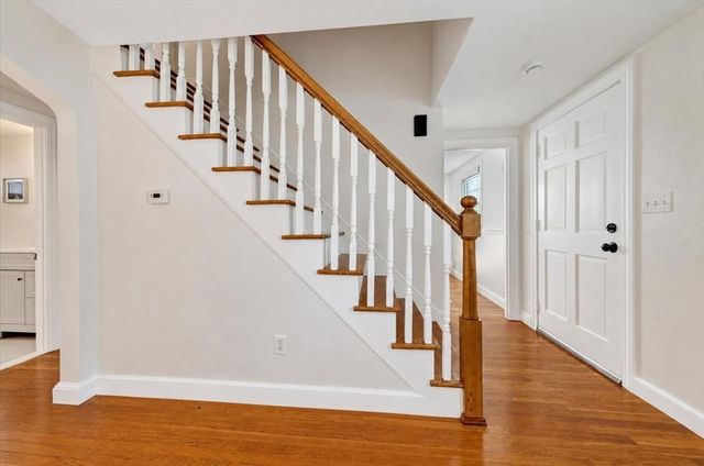 39 Gerard Rd, Norwell, MA 02061