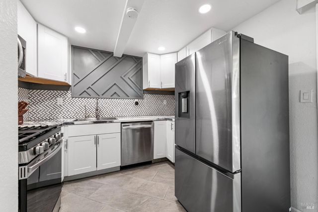1042 Hayes St, Fairfield, CA 94533