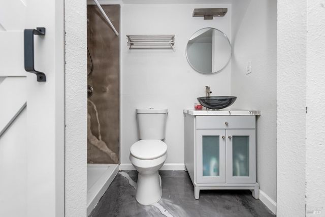 1042 Hayes St, Fairfield, CA 94533