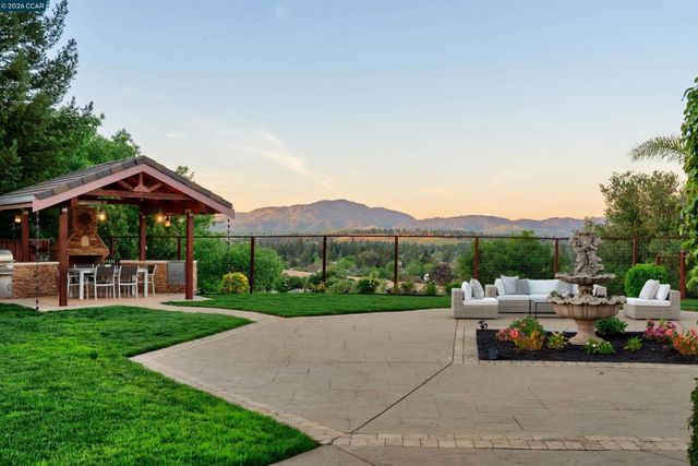 5 Welford Ranch Ct, San Ramon, CA 94583