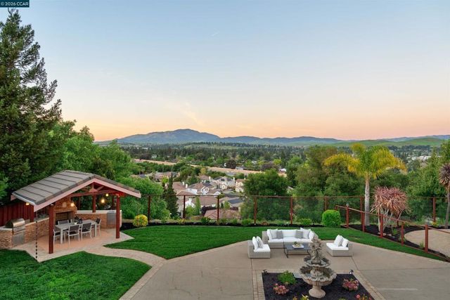 5 Welford Ranch Ct, San Ramon, CA 94583