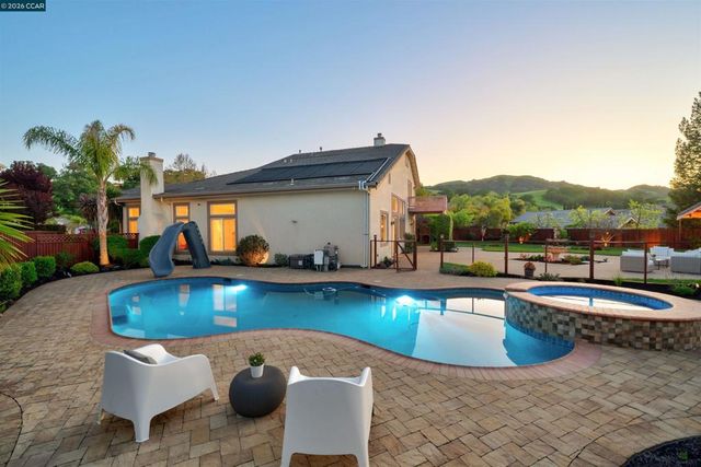 5 Welford Ranch Ct, San Ramon, CA 94583