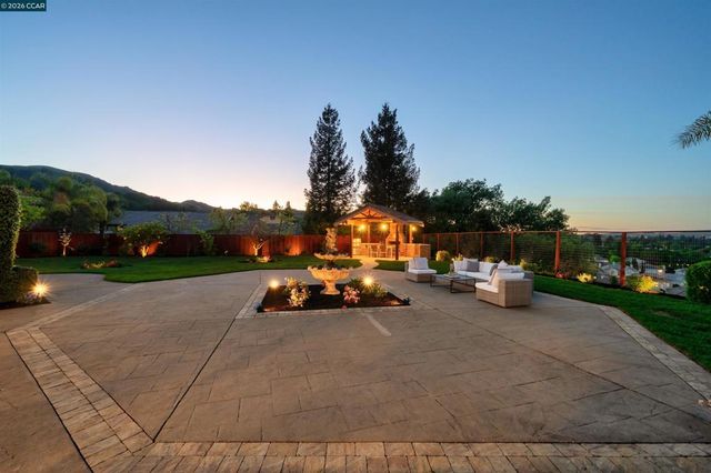 5 Welford Ranch Ct, San Ramon, CA 94583