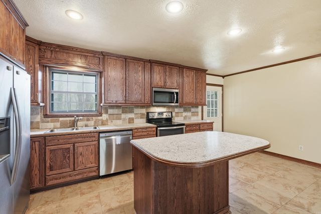 7 Douglas Street, Greenbrier, AR 72058