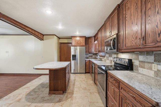 7 Douglas Street, Greenbrier, AR 72058