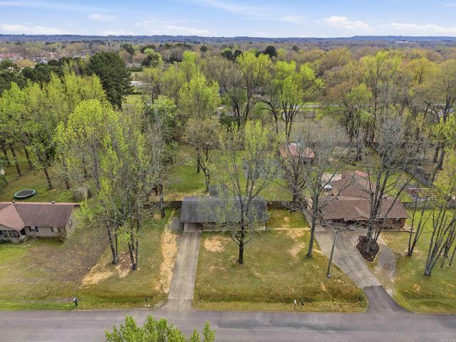 7 Douglas Street, Greenbrier, AR 72058