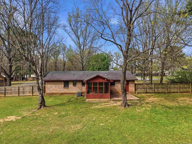 7 Douglas Street, Greenbrier, AR 72058