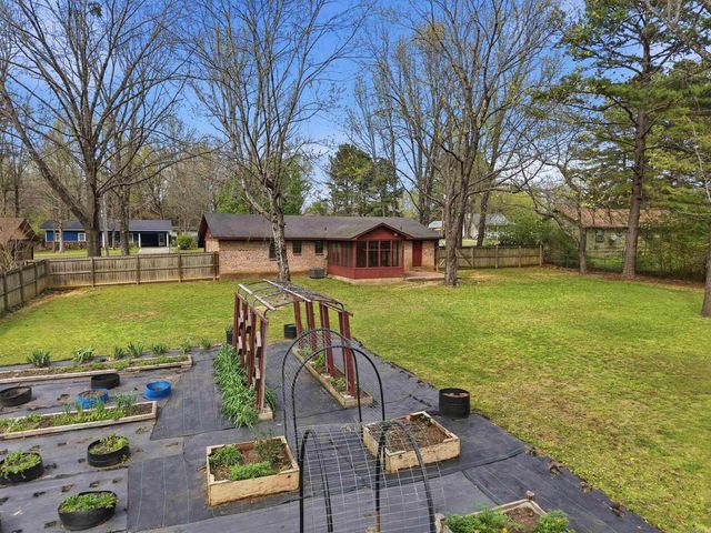 7 Douglas Street, Greenbrier, AR 72058